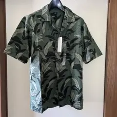 ユニクロ　オープンカラーシャツ