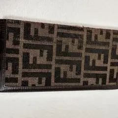 FENDI フェンディ 長財布 お札入れ カードケース ズッカ