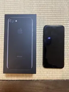 Apple iPhone 7 32GB ブラック 本体