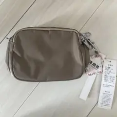 ベージュ ナイロン ショルダーバッグ 新品タグ付き