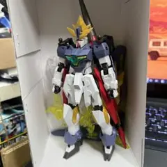 HG ガンダムイージスナイト
