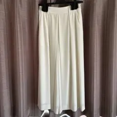 アンタイトル XS ホワイト ガウチョパンツ