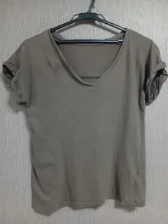 Acienta　茶色 Vネック ノースリーブ Tシャツ