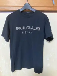 1PIU1UGUALE3 ブラック Tシャツ