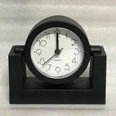 黒いアナログ置時計