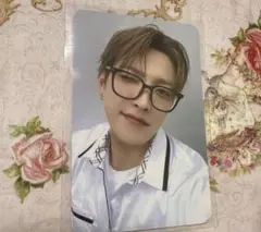 ATEEZ アチズ ホンジュンmakestar 当選者 限定 トレカ 制服
