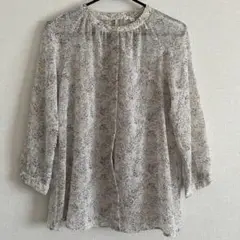 花柄シフォン長袖ブラウス　UNIQLO
