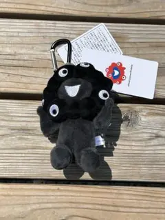 大阪万博 黒ミャクミャク カラビナ付きマスコットブラック　お座り