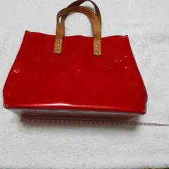 ヴィトンヴェルニハンドバック赤