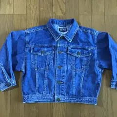 Item thumbnail for item 226b68ef-4fc3-47cc-af06-dfdd075ec45d