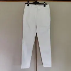 adabat ホワイト スリムフィットパンツ