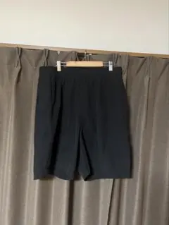 ファミマ　ブラック ショートパンツ Lサイズ