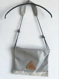 Item thumbnail for item 85446748-4878-4aad-91d1-008a5cc84191