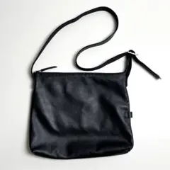 Item thumbnail for item 0587fdbd-b577-4d51-b282-d88c016cf4d4