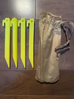 プラスチック ペグ 4本 アルパインデザイン ポップアップシェルター用