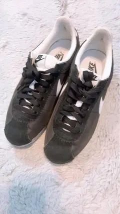 NIKE スニーカー　24.5cm