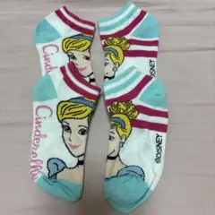 新品　シンデレラ キッズ靴下 水色 ピンク