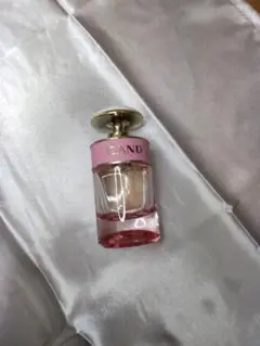 PRADA 香水
