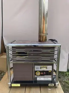 ■2017年製■ 煙突式 石油ストーブ / サンポット 通電のみ確認済み！ 煙突式丸型石油暖房機 サンポット FF式ストーブ 【通販モノタロウ】