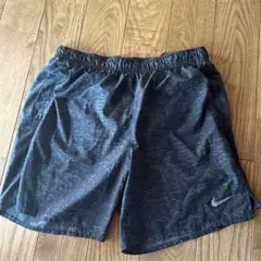 Nike Dri-FIT ブラックショーツ XL