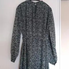 シェルターワンピース
