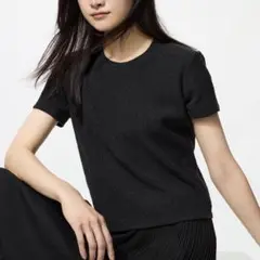 ユニクロ　シャーリングT L ブラック