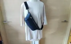 ハンドメイド　牛革　ボディーバック　ダークネイビー