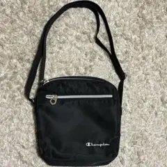 Champion チャンピオン ショルダーバッグ ブラック ナイロン 多収納