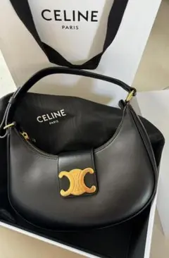 CELINE黒のショルダーバッグ
