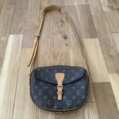 Louis Vuitton モノグラム ショルダーバッグ　ジュヌフィーユ