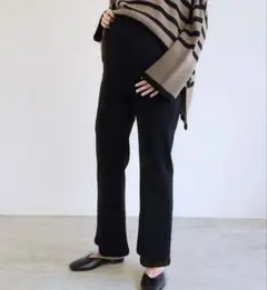 【マタニティ】ストレッチフレアパンツ　黒　Mサイズ