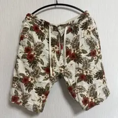 BEAMS フラワープリント ショートパンツ M