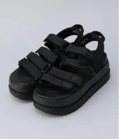 新品未使用　ナイキ　NIKE ウィメンズアイコンクラシックサンダル25 サンダル