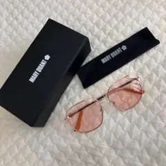 Item thumbnail for item cff838fa-a3d6-4292-97e8-66e5f87a81a2