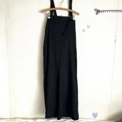 美品☆凄くお得になりました❣️綺麗な黒のサロペット・スカートパンツ