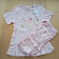 赤ちゃん本舗　アカチャンホンポ　女の子　パジャマ　120　新品