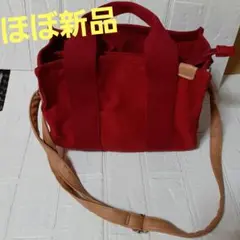 【ほぼ新品】レディース赤 キャンバス ショルダーバッグ　多ポケット