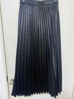 ✨美品✨【INGNI】サテンプリーツロングスカート