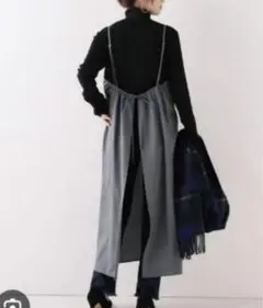 スピックアンドスパン　エプロンワンピース　キャミワンピース　グレー