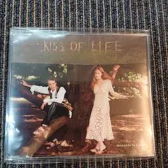 Kiss of Life Holding On To A Dream