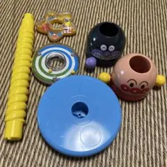 アンパンマン ～脳を育む～くるくるリングをつんでくずして！すくすくスピンタワー