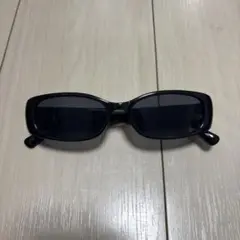 ブラック スリムフレーム サングラス