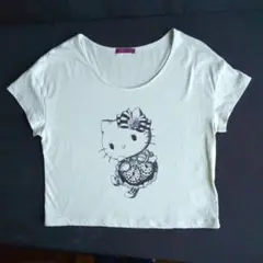 【earth】ハローキティ クロップドTシャツ　ペールグリーン　サイズフリー