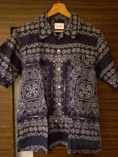 cal o line キャルオーライン バンダナ柄　シャツ