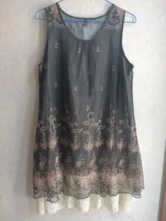 刺繍っぽいプリントデザイン チュニック