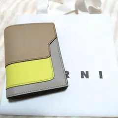 マルニ trunk バイフォールドウォレット 美品