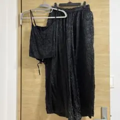 RESEXYブラックしわ加工キャミ×ワイドパンツセットアップ