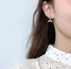 ピアス　フィッシュテール　ゴールド　人魚