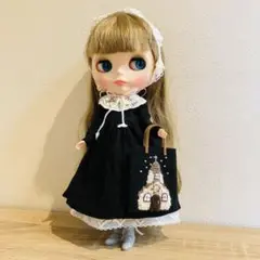 ブライスアウトフィット　聖夜の服