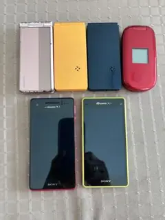 ガラケー・スマホ6台　まとめ売り、充電器付き
